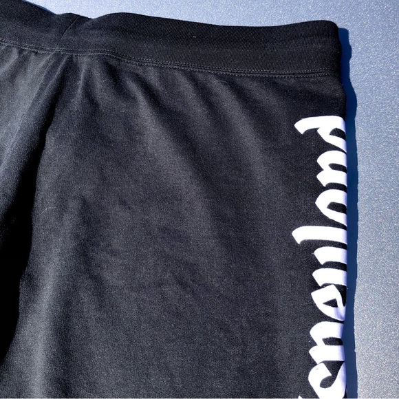 Disneyland Shorts Size Extra Large Black And White - Picture 10 of 15